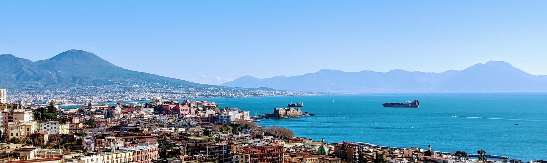 Is Naples Italy touristy?